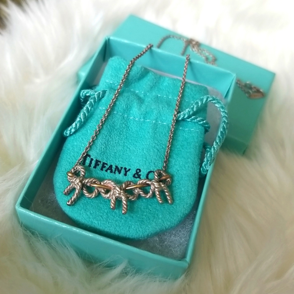 TIFFANY & CO.  NECKLACE 🎗